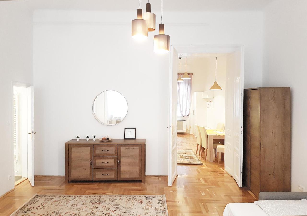 Luxury New Cozy Flat At Dob Street Nearby Gozsdu Court Appartement Boedapest Buitenkant foto