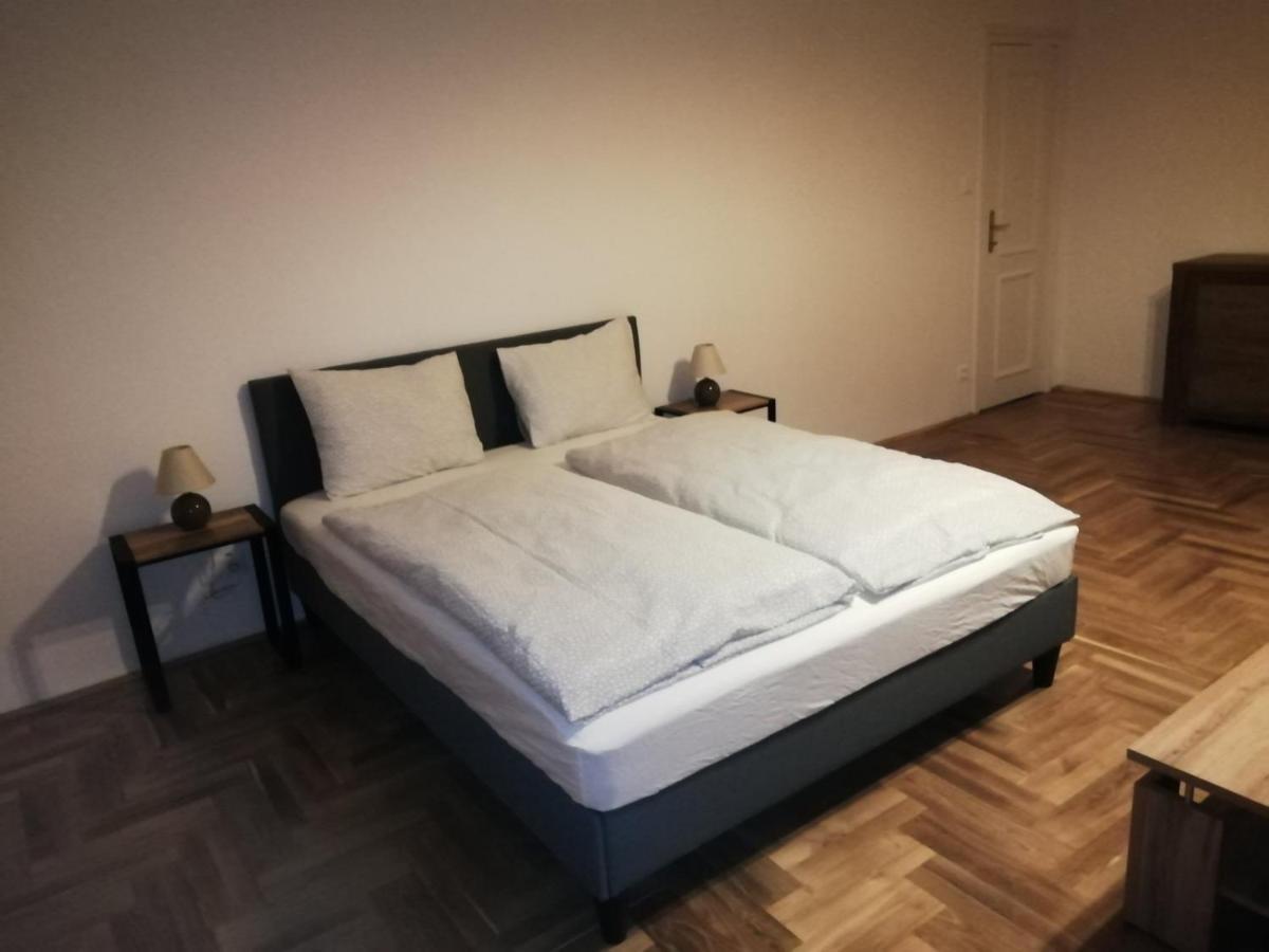 Luxury New Cozy Flat At Dob Street Nearby Gozsdu Court Appartement Boedapest Buitenkant foto
