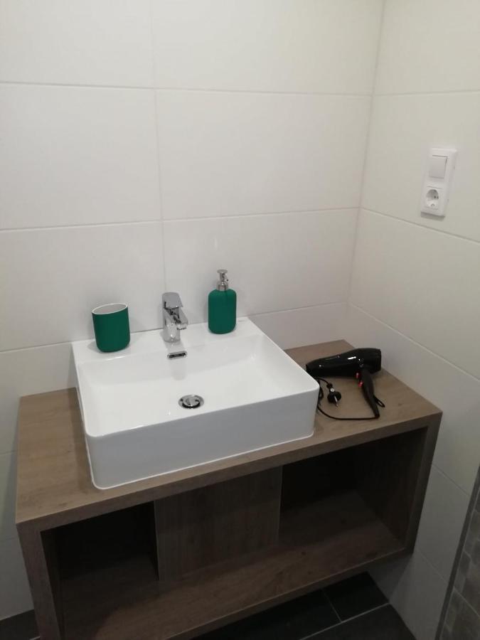 Luxury New Cozy Flat At Dob Street Nearby Gozsdu Court Appartement Boedapest Buitenkant foto